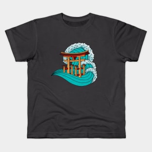 Big wave over the floating gate Kids T-Shirt